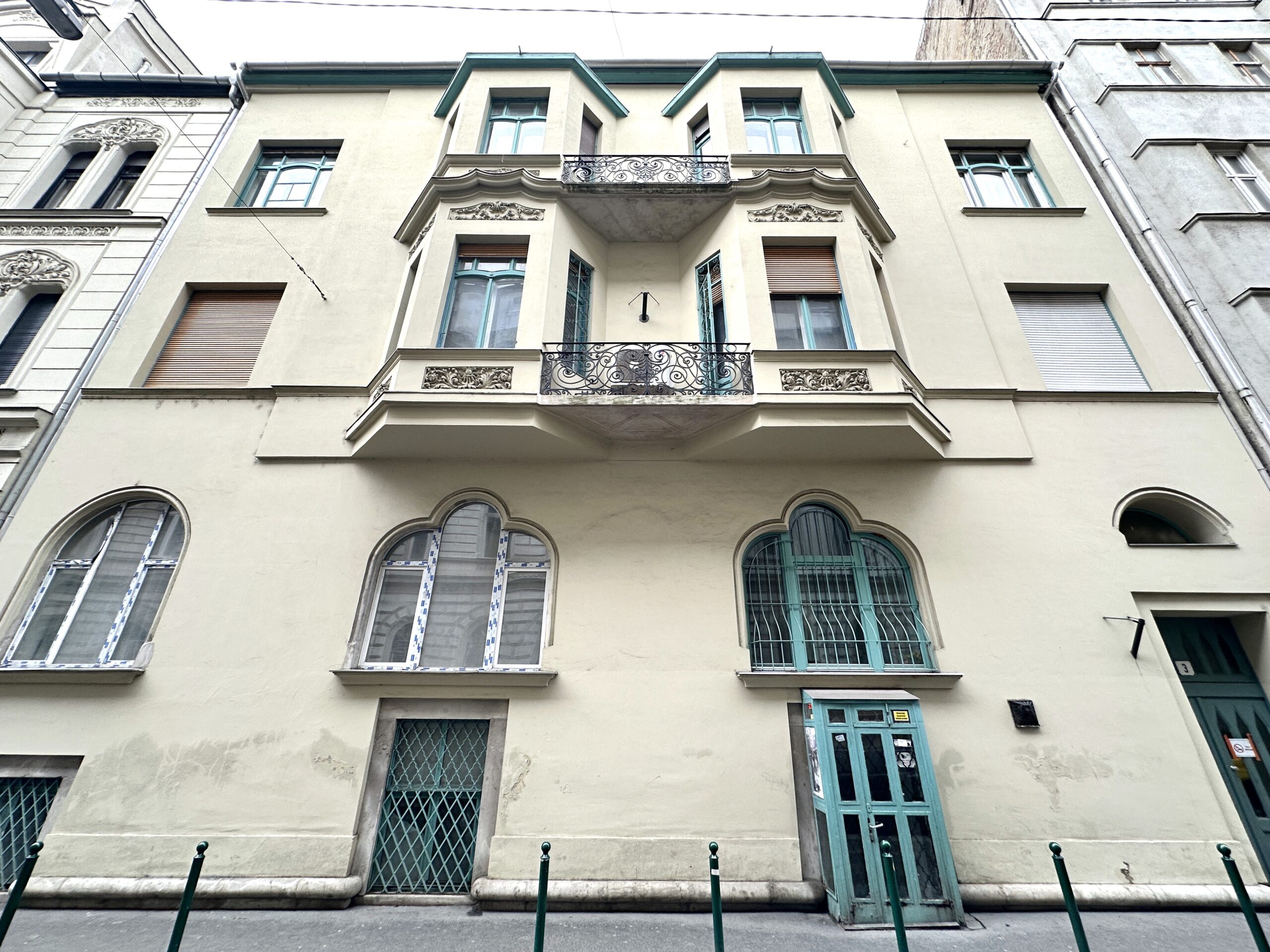 LA25-1322 - Zichy Jenő utca